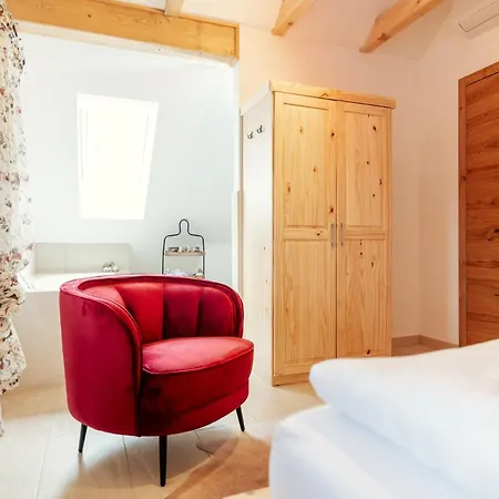 Almchalet Rubin 샬레 *